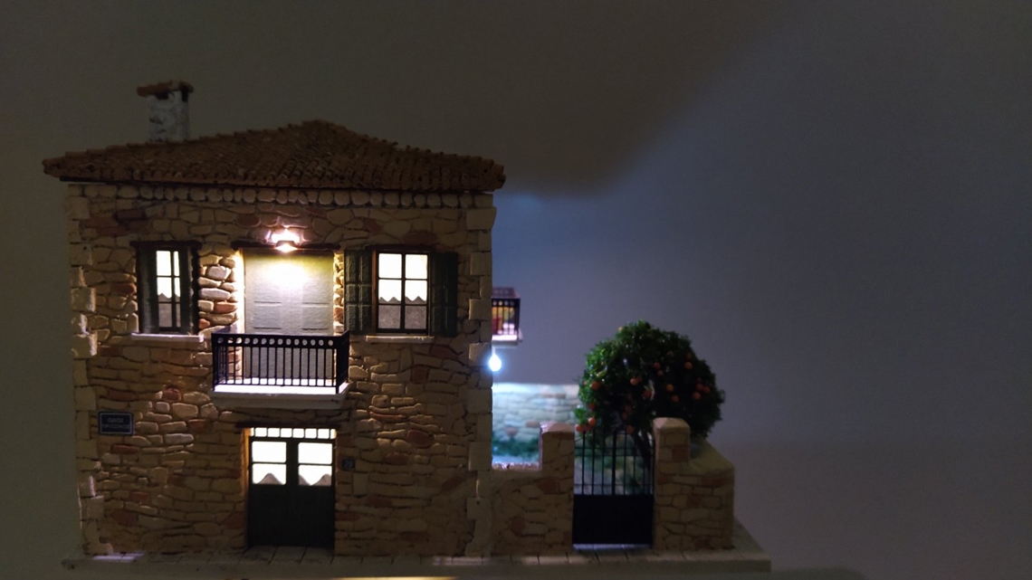 light-installation-scale-model-greek-house-kit2