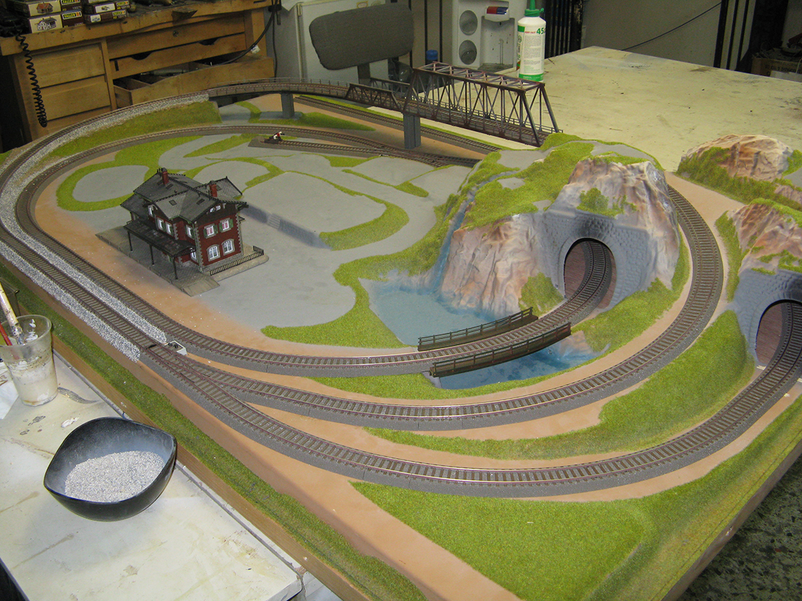 NOCH preformed train layout | Modelling Centre