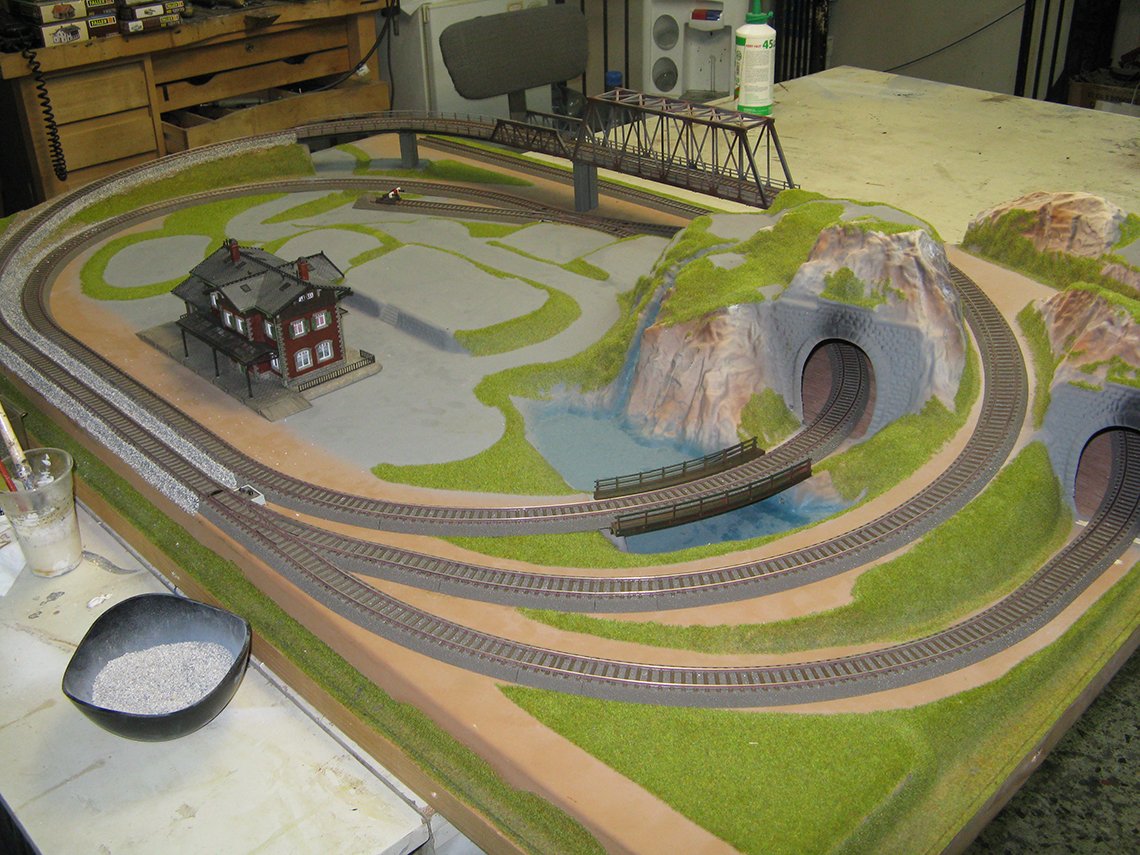 construction of a preformed HO NOCH train layout κατασκευη προκατασκευασμένης μακετας