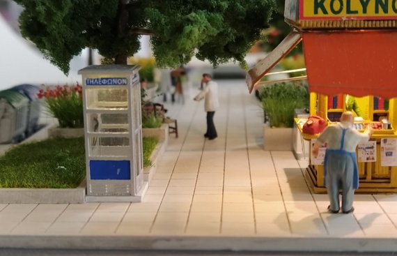 τηλεφωνικός-θάλαμος-οτε-kitrino-yellow-kiosk-periptero